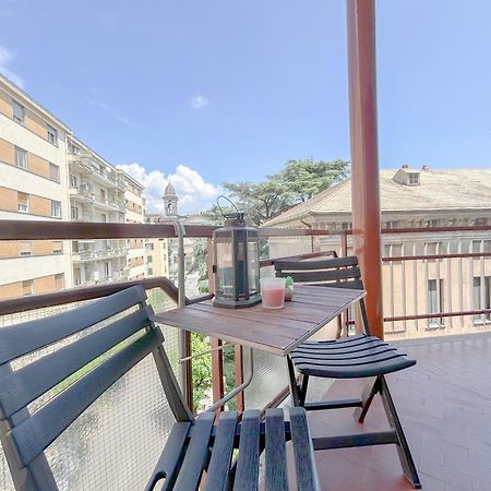Free Parking - Elegante Casa Con Wifi -Smarttv Leilighet Savona Eksteriør bilde