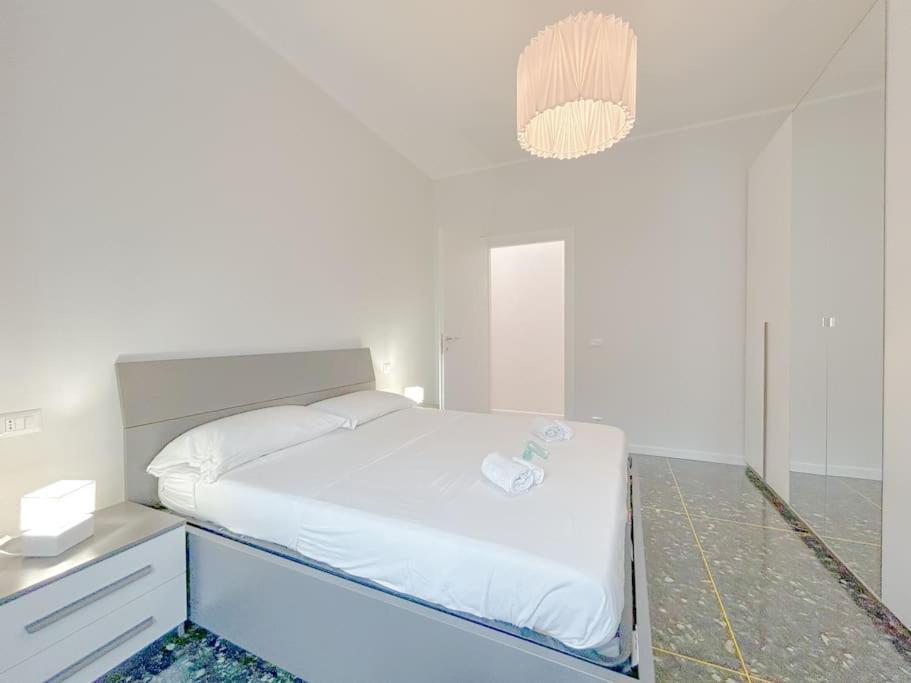 Free Parking - Elegante Casa Con Wifi -Smarttv Leilighet Savona Eksteriør bilde