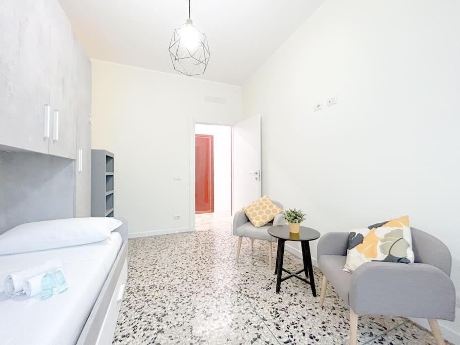 Free Parking - Elegante Casa Con Wifi -Smarttv Leilighet Savona Eksteriør bilde