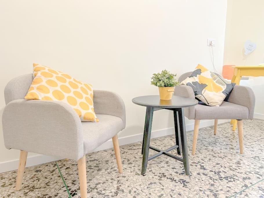 Free Parking - Elegante Casa Con Wifi -Smarttv Leilighet Savona Eksteriør bilde