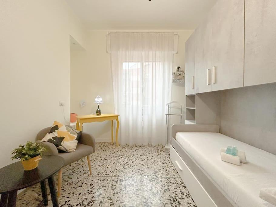 Free Parking - Elegante Casa Con Wifi -Smarttv Leilighet Savona Eksteriør bilde